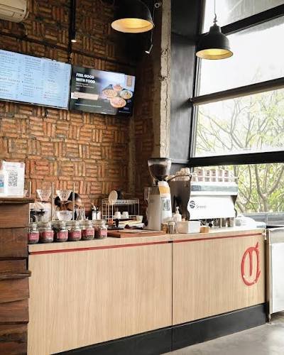 Anomali Coffee Senopati - Tempat Ngopi untuk Mengenal Kopi Indonesia